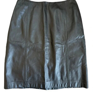 NWT Loft Women's Leather Black Mini Skirt Back Zipper Size 2 Petite